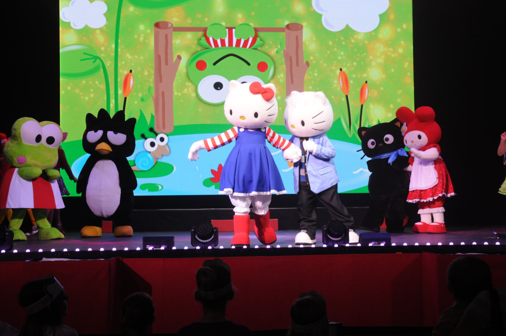 08 Hello Kitty's Supercute Friendship Festival