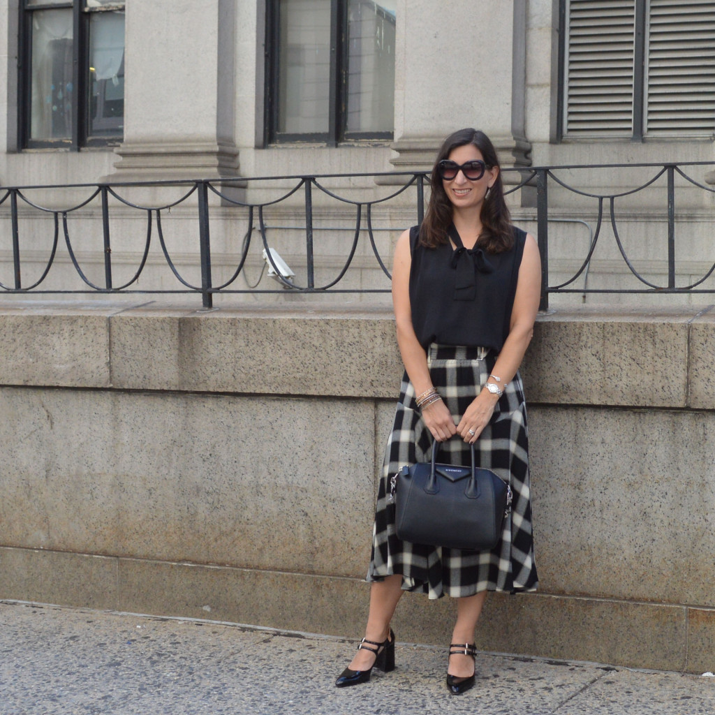 plaid skirt for fall outfit idea