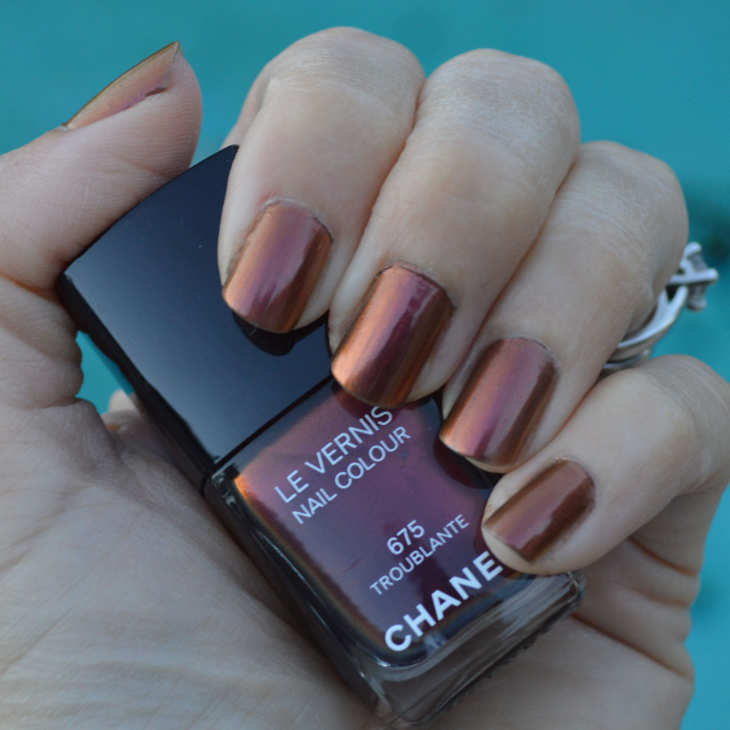 chanel troublante nail polish winter 2016 review