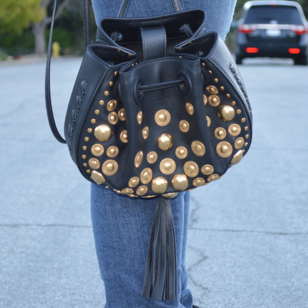 chloe inez handbag in black leather with studs