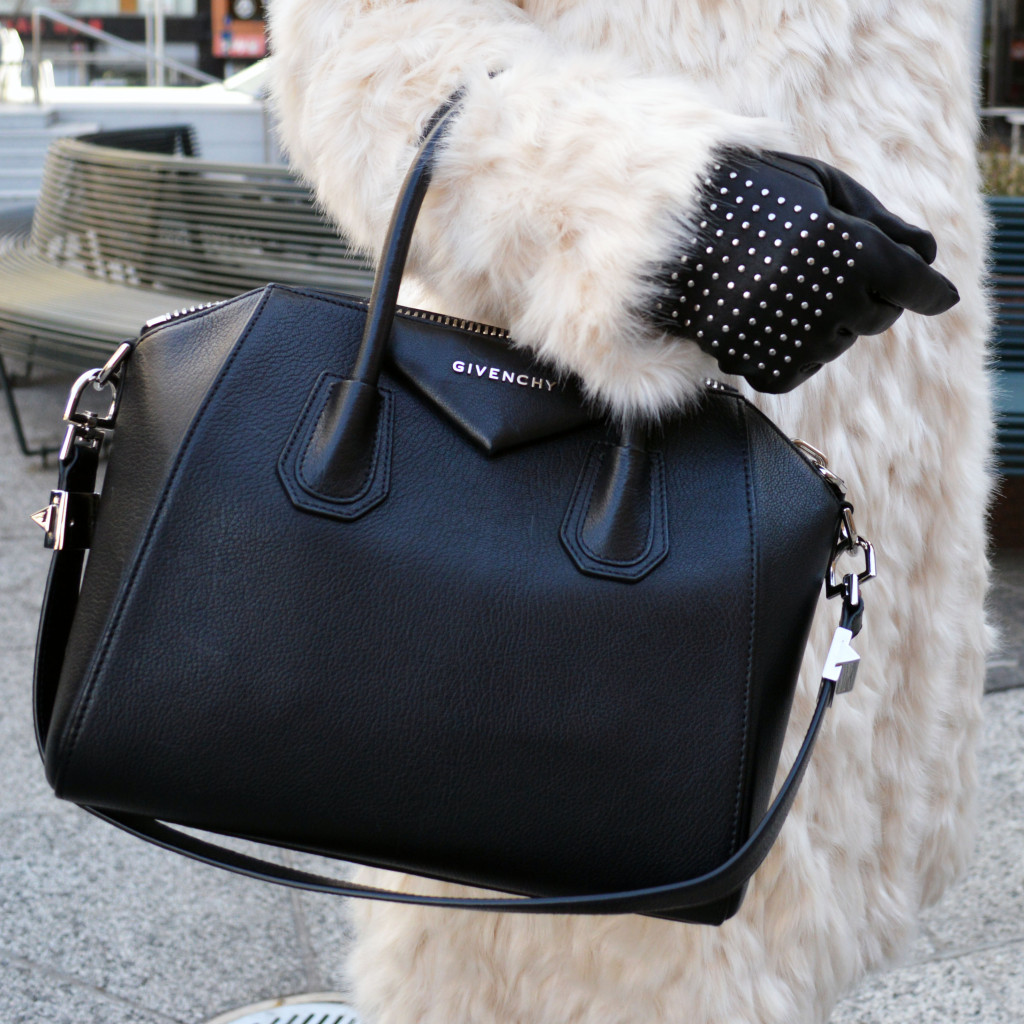 new york fashion week street style handbags
