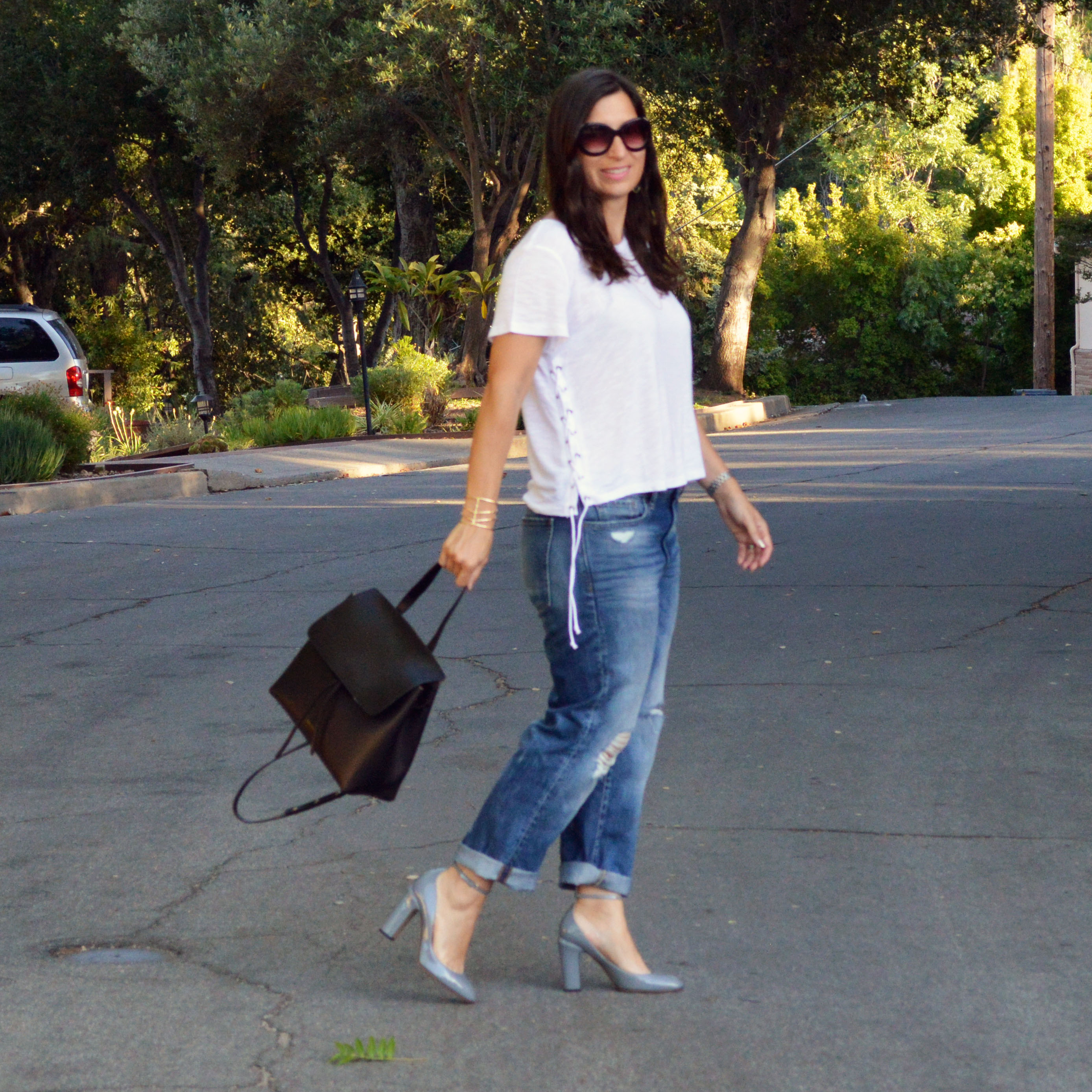 boyfriend jeans outfit for any season