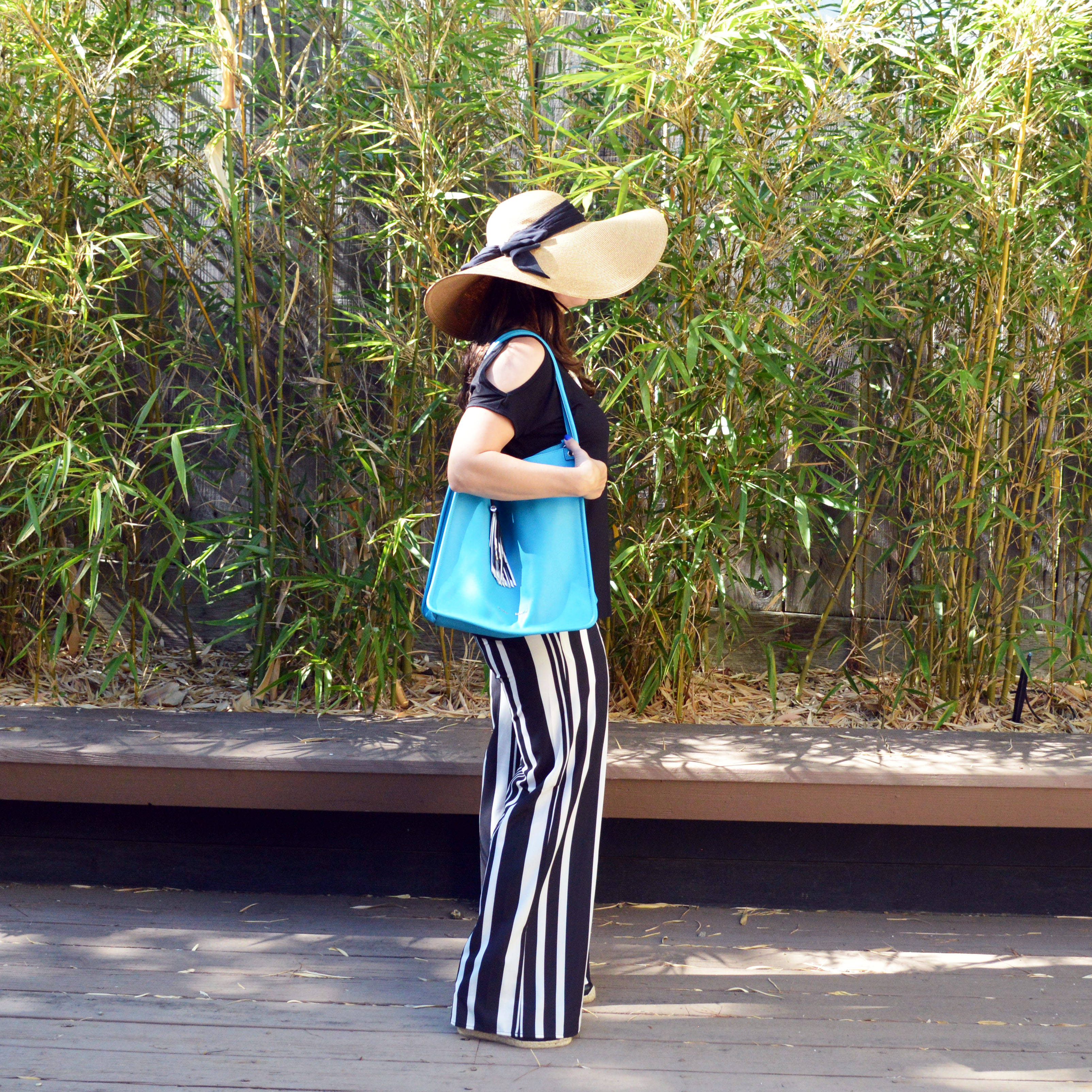 how to wear a floppy summer hat
