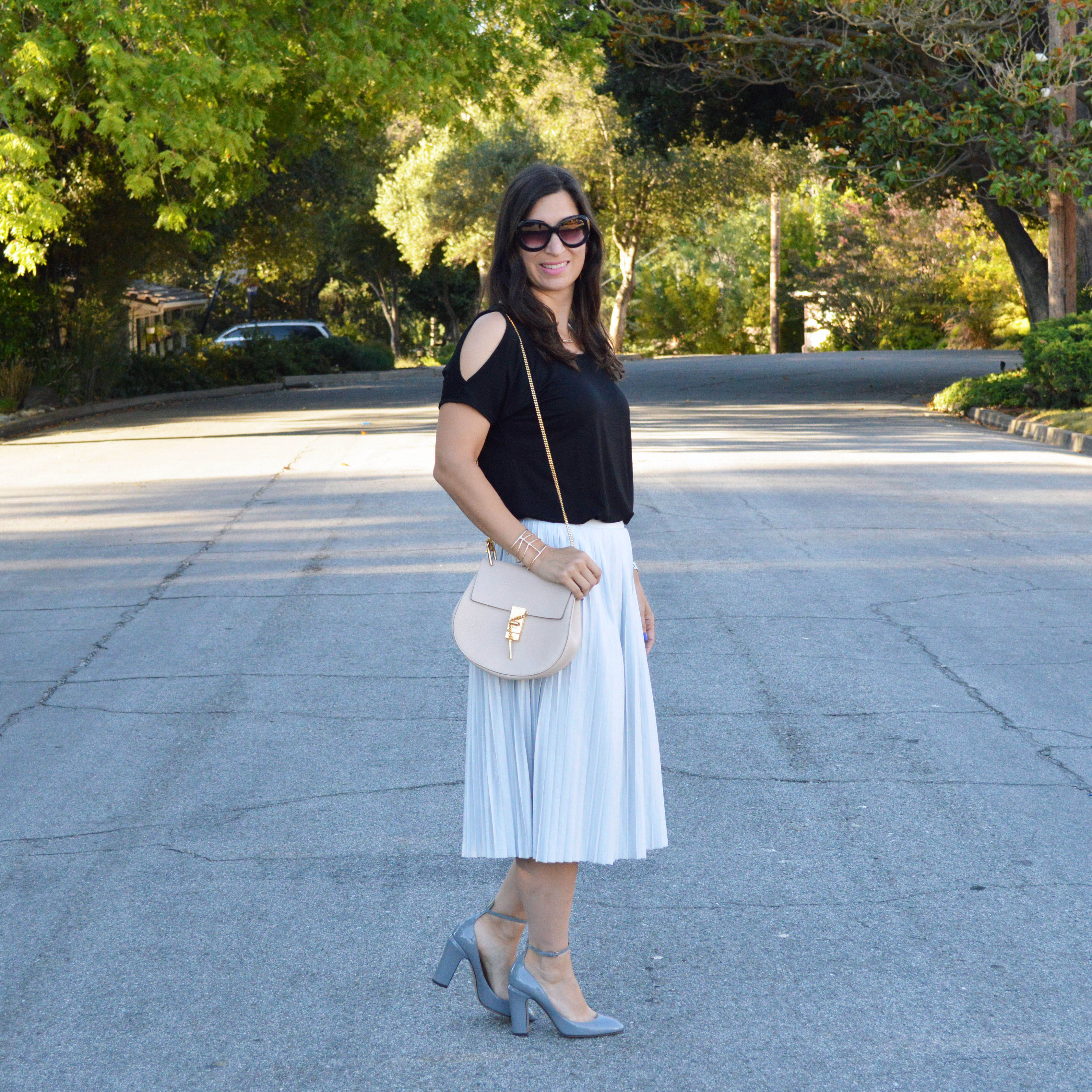 how to style a cold shoulder tee