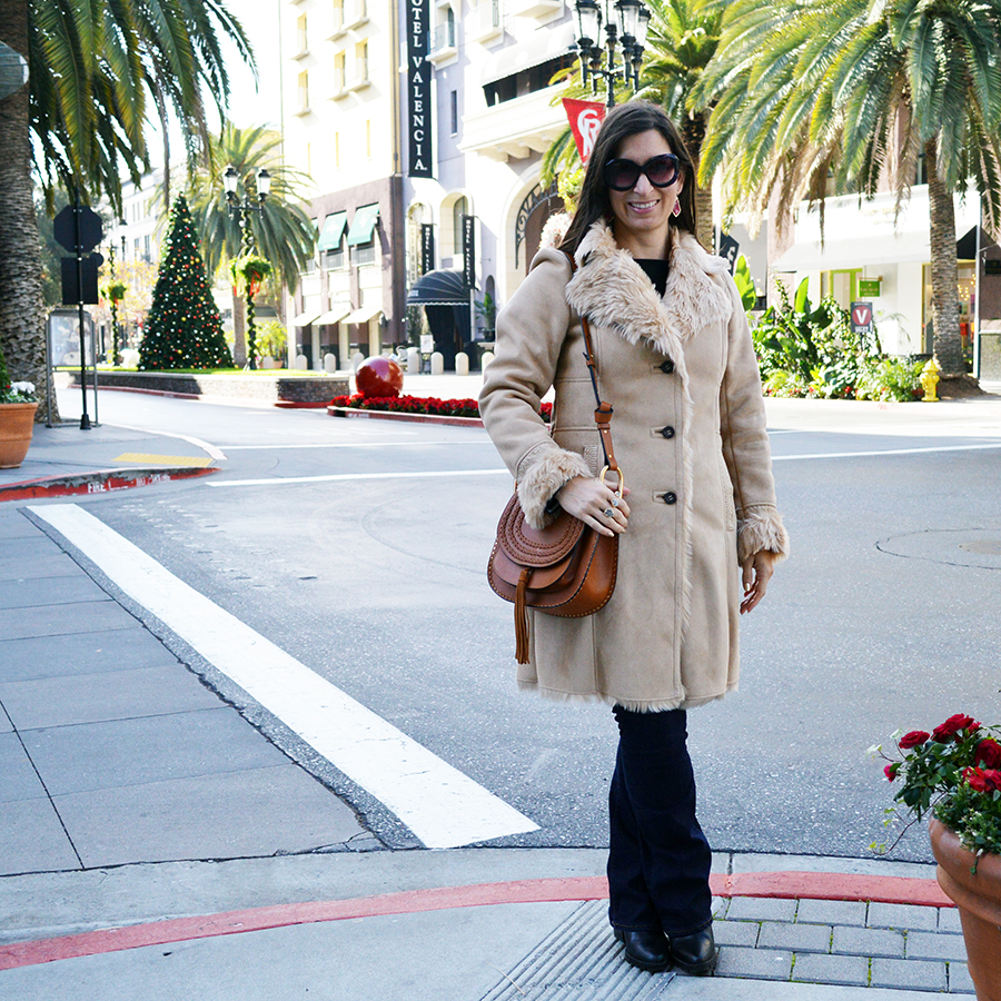 how to wear a camel coat