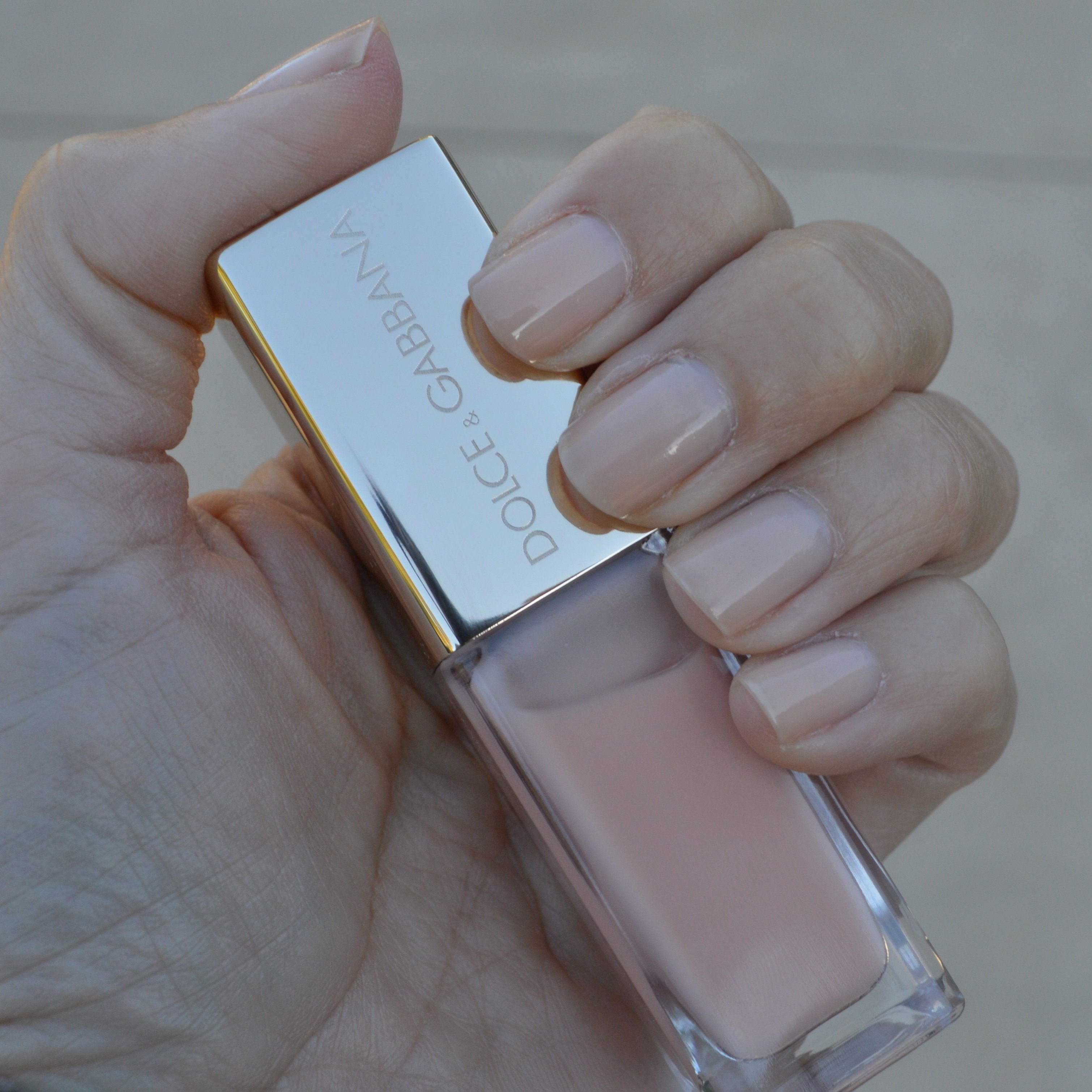 Dolce & Gabbana Nude nail polish review – Bay Area Fashionista