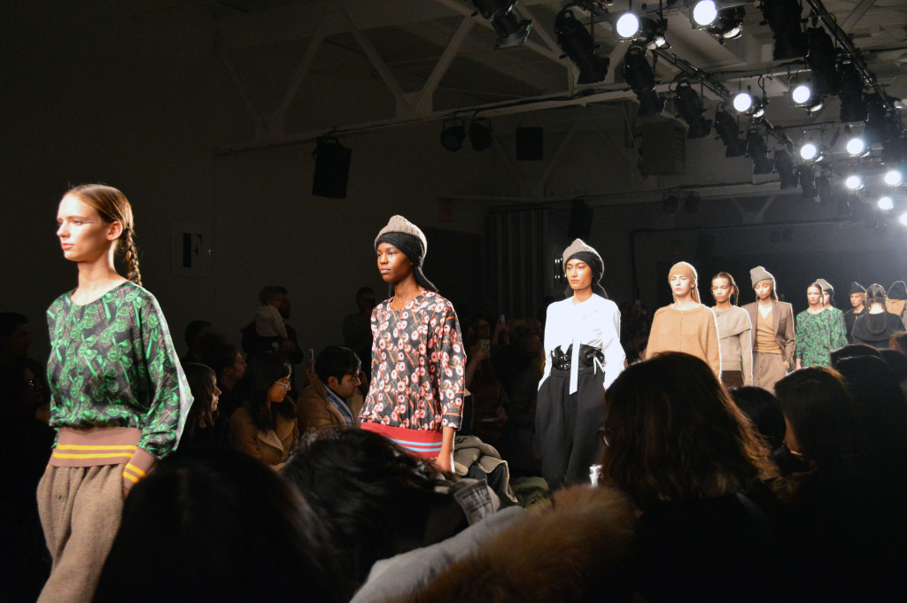 a detacher fall 2016 nyfw final walk