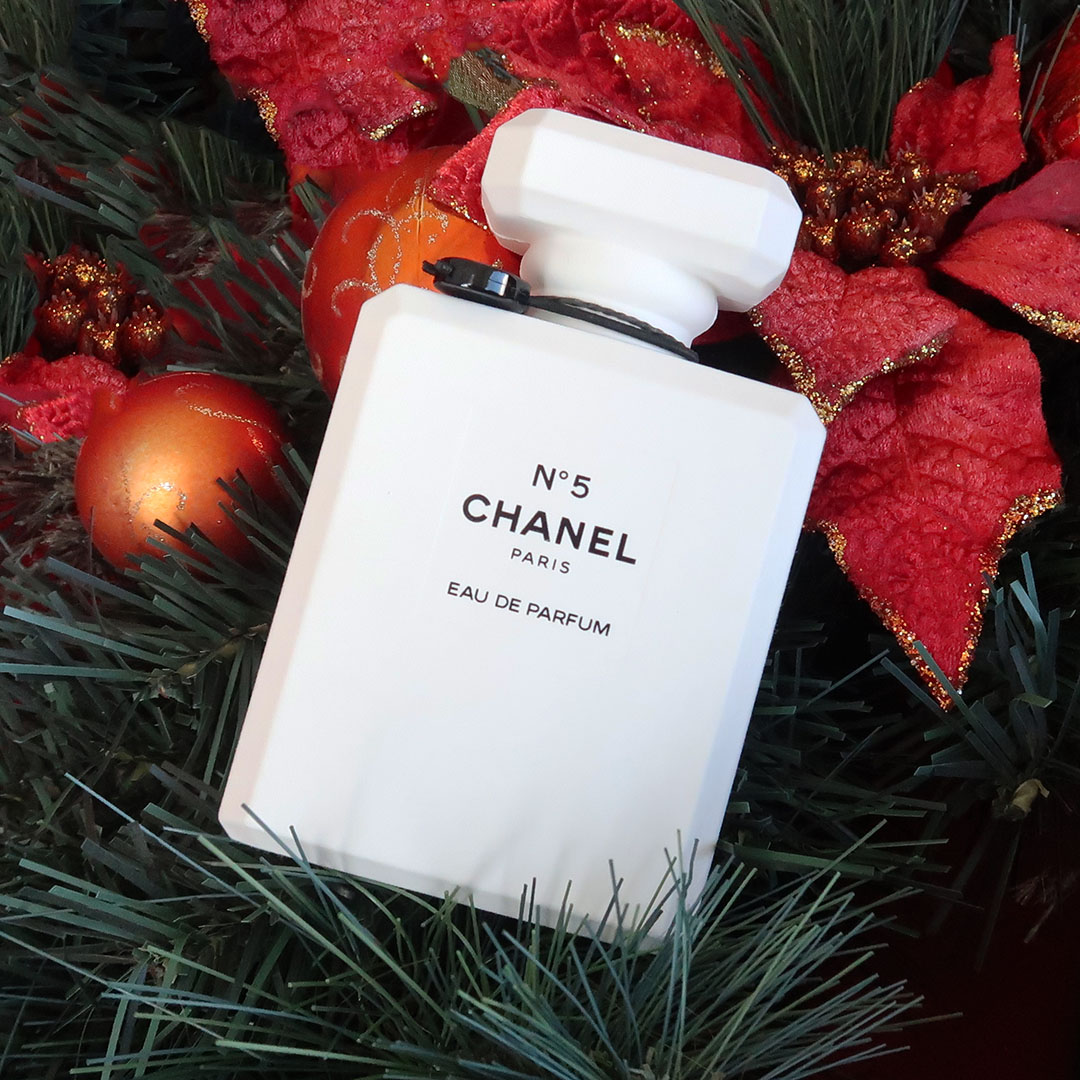 Chanel FOR THE HOLIDAYS 