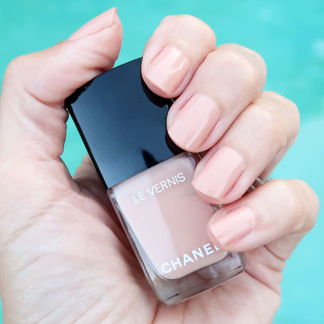 CHANEL NAIL POLISH REVIEW  Chanel LE VERNIS long wear Ballerina 167  CHANEL  MANICURE AT HOME  YouTube