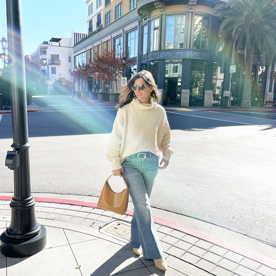 How To Wear The Flare Jeans Trends: 11 Chic Outfit Ideas