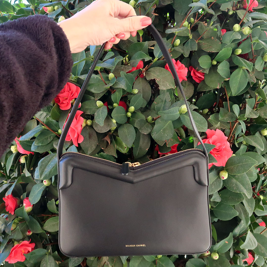 Eclectic Jewelry and Fashion: Mansur Gavriel's Bucket Bag: The