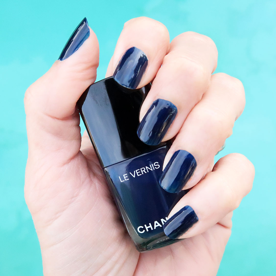 CHANEL LE VERNIS SPRING 2018  Chanel nail polish, Nail polish